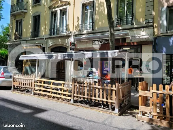 Fonds de commerce 72 m² 
