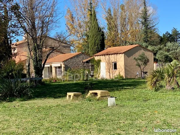 Propriété 10 pièces 240 m² 