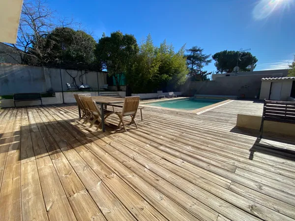 Vends maison contemporaine lumineuse 