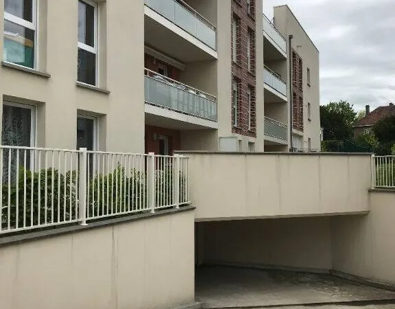 Parking - Garage Location Bihorel   87€