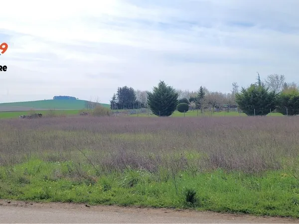 Terrain 1012 m² SENAN 