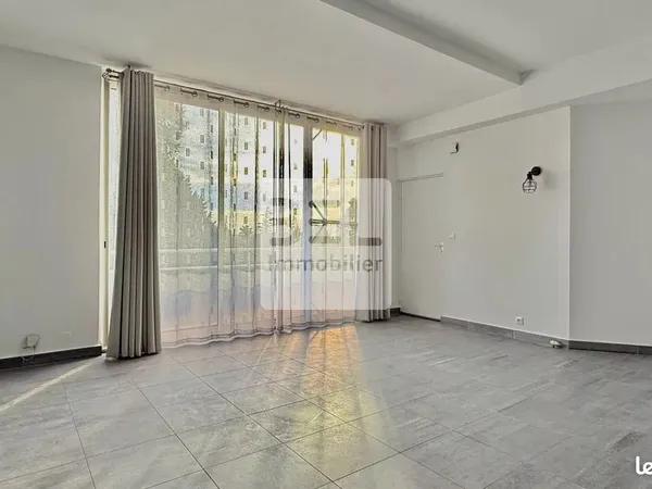 Appartement 5 pièces 79 m² 
