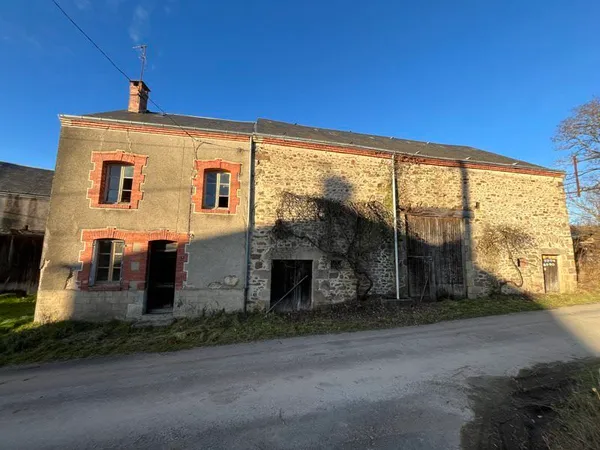 Ferme (tte) de 2 pièces principales 