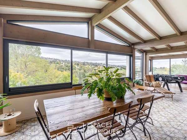 Maison 6 pièces 250 m² 