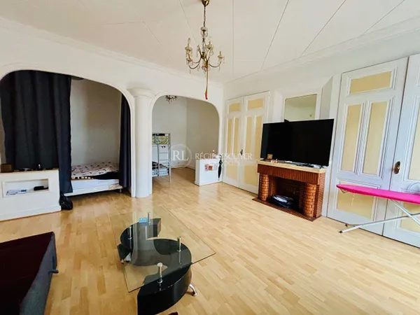 Appartement 2 pièces 64 m² 