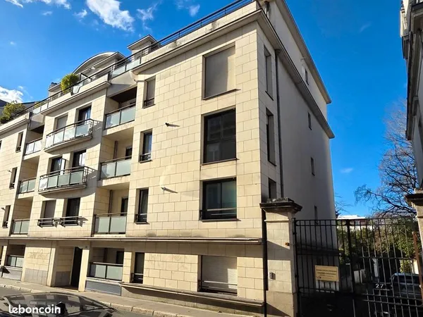 Appartement 5 pièces 154 m² 