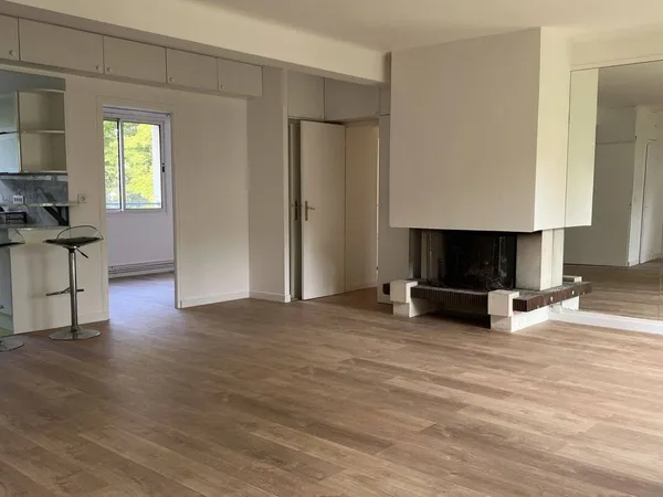 Appartement 4 pièces 79 m² 