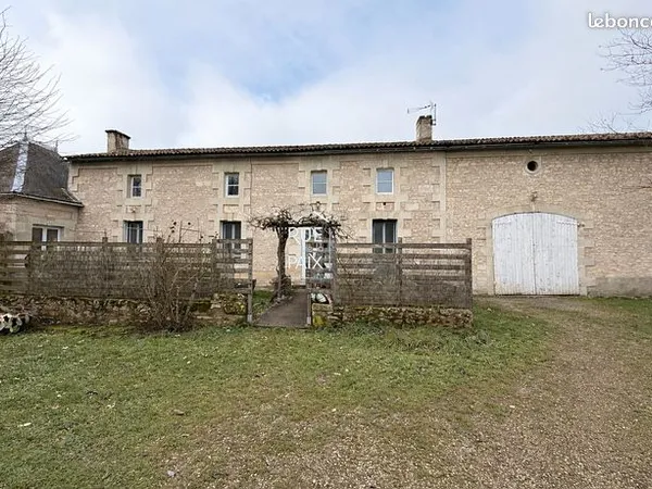 Maison 13 pièces 370 m² 