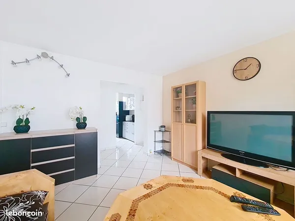 Appartement 3 pièces 53 m² 