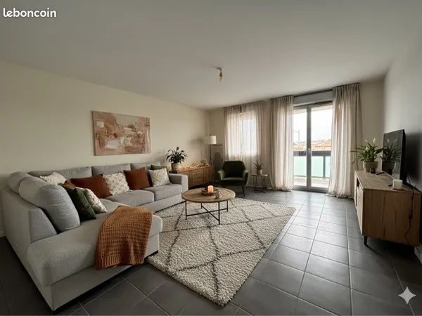 Agréable 2 Pièces sans Vis-à-Vis avec Terrasse et Parking - Résidence Privée 