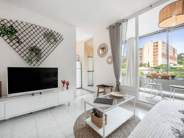 Studio 1 pièce 32 m² 