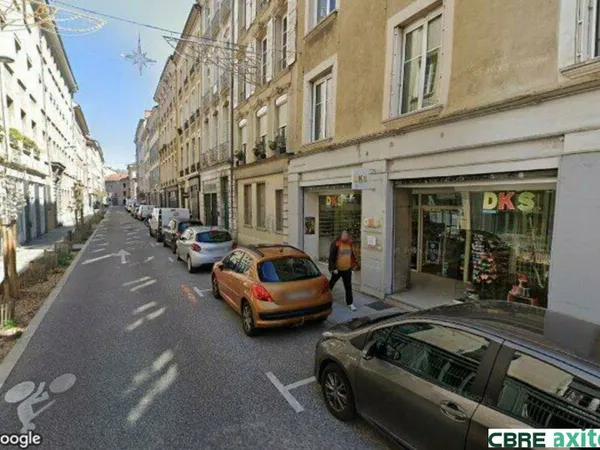Local commercial 190 m² 
