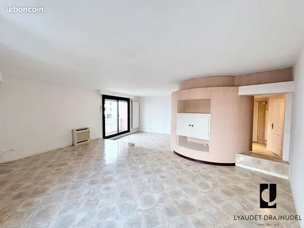 Appartement 3 pièces 103 m² 