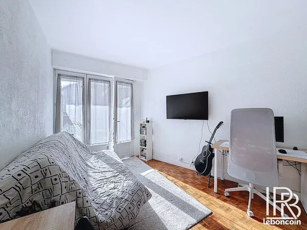 Studio 18 m² Marseille 1er 