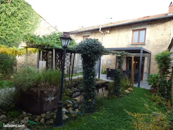 Maison de village 7 pièces 266 m² 