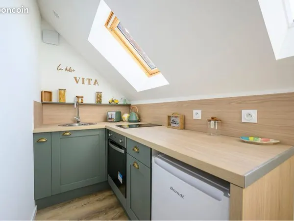 Appartement rénové et meublé 