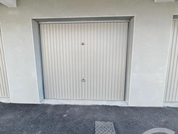Parking 16 m² 