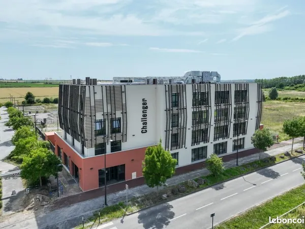 Bureaux 151 m² 