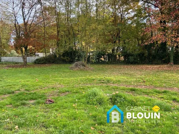 Terrain 656 m² NOZAY 