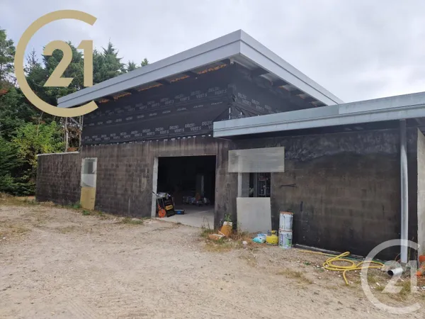 Local commercial 210 m² 