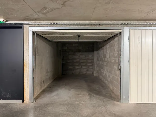 Parking - Garage Vente Villeurbanne   23500€