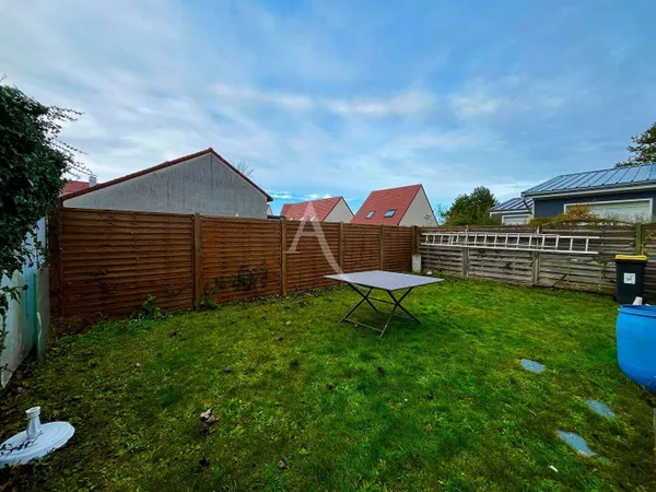 Maison de plain-pied 2 pièces 50 m² 