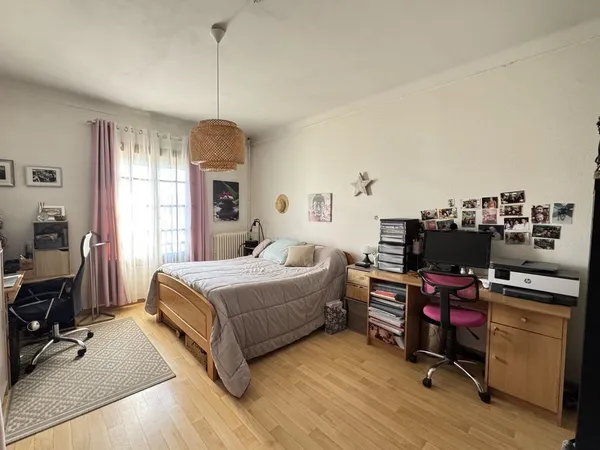 Perpignan Quartier Las Cobas - Dernier Etage - Appartement T4 Traversant de 89.29 m2 Loi Carrez - 