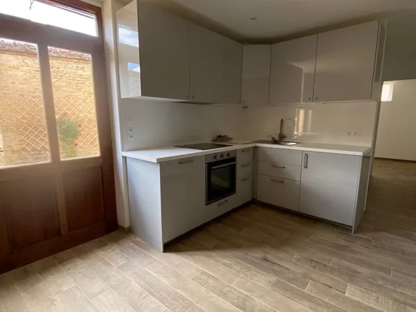 Location maison dans propriété familiale 