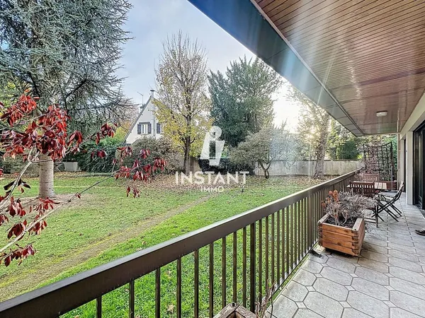 Appartement 5 pièces 111 m² 