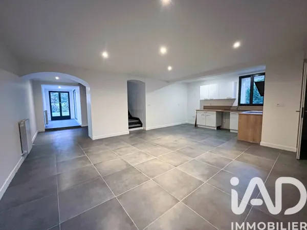 Maison 6 pièces 202 m² 