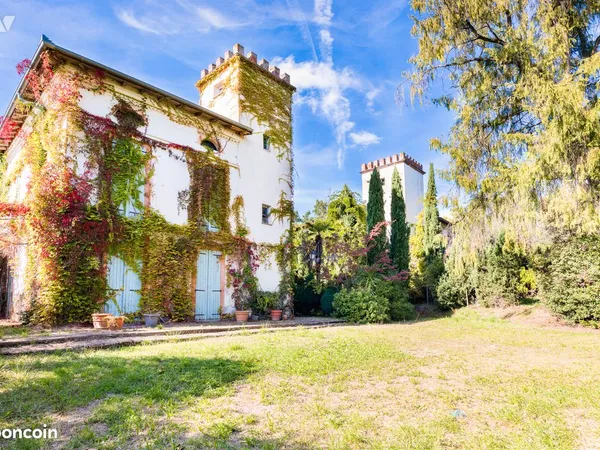 Propriété 20 pièces 372 m² 