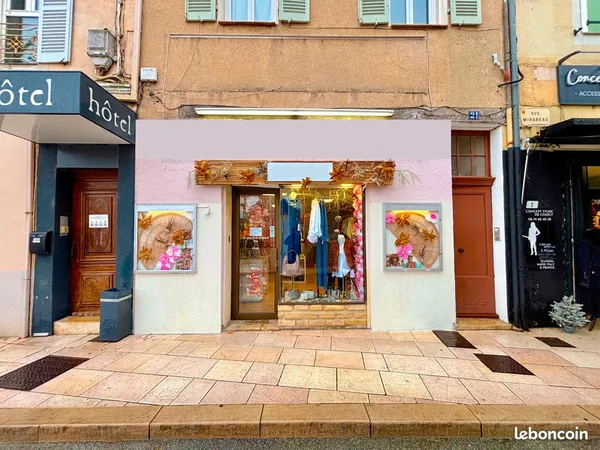 Local Commercial - Centre Ville - Place Malherbe 