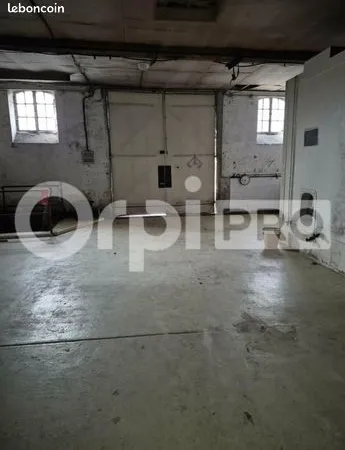 Local commercial 450 m² 