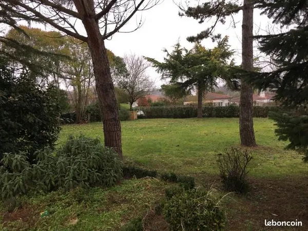 Terrain 800 m² 