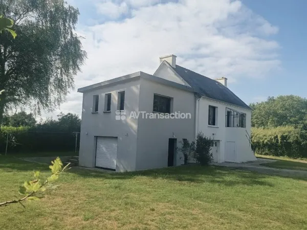 Maison 3 chambres terrain 925 m2