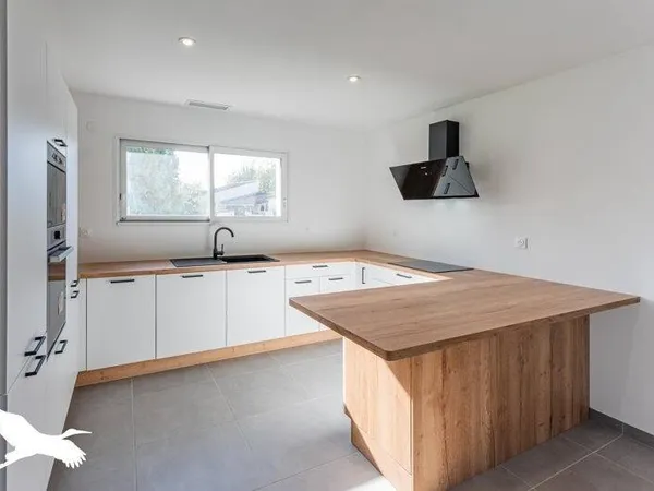 Maison de plain-pied 4 pièces 105 m² 