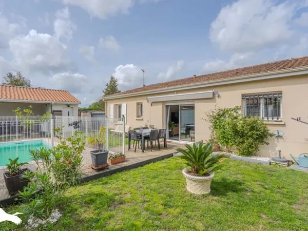 Contemporaine de 4 pièces principales 
