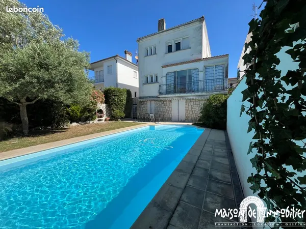 Villa 7 pièces 192 m² 