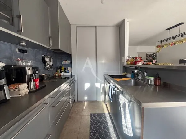 Appartement 3 pièces 61 m² 