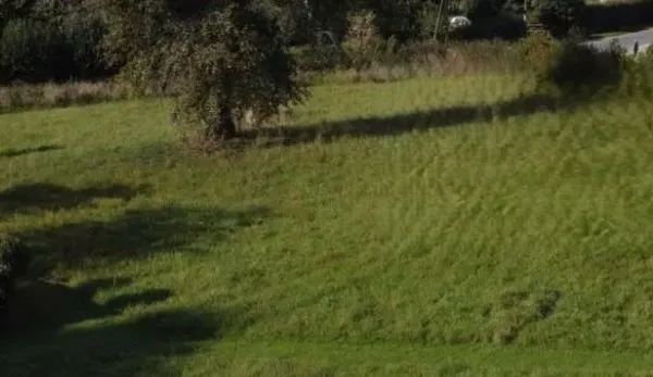 Terrain 2 200 m² Auvillars 