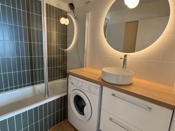 Rénové - Studio meublé de 21m² situé au coeur du quartier saint Cyprien dans un petit immeuble 
