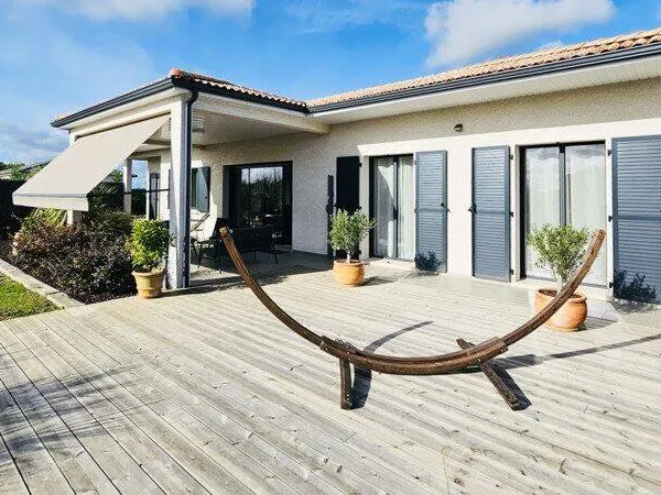 Maison de plain-pied 4 pièces 116 m² 