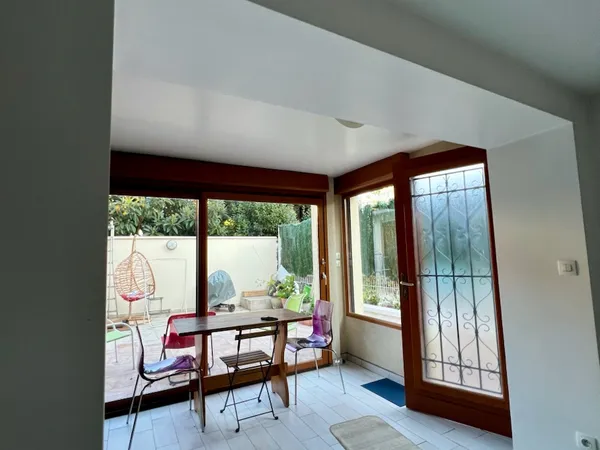 Loue appartement 50m² dans maison 
