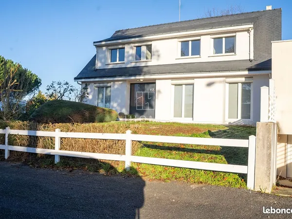 Maison 7 pièces 176 m² 