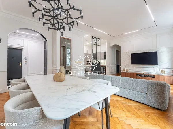 Appartement 4 pièces 140 m² 