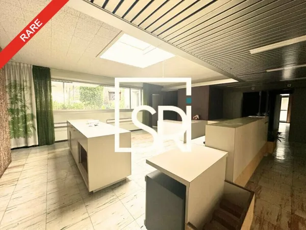 Local commercial 280 m²