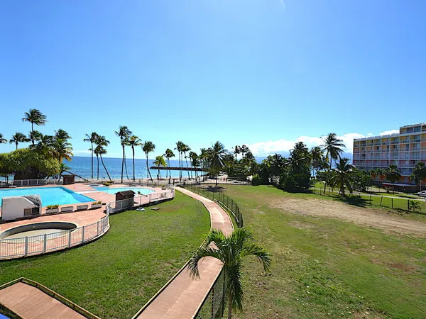 Appartement T2 vue mer et plage pointe de la verdure. 