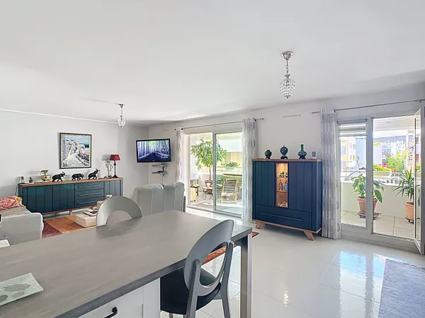 À vendre : Appartement de prestige 3 pièces à Antibes 