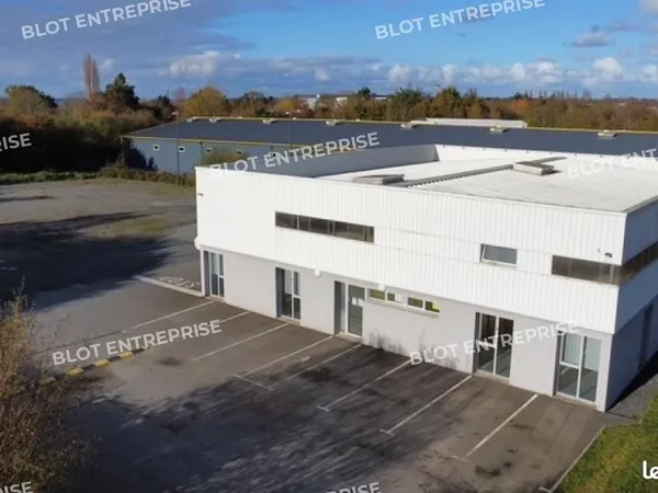 Local d'activité 450 m² 