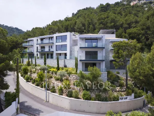 Prestigieuse villa à finaliser - Èze bord de Mer 